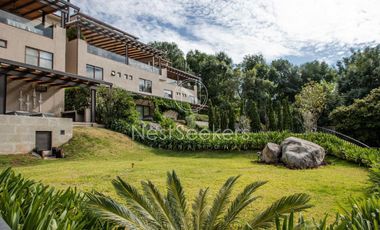 CASA NUEVA  EN EL CENTRO DE VALLE, CON AGRADABLE VISTA AL PUEBLO