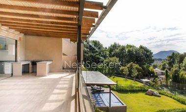 CASA NUEVA  EN EL CENTRO DE VALLE, CON AGRADABLE VISTA AL PUEBLO