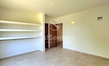 CASA NUEVA  EN EL CENTRO DE VALLE, CON AGRADABLE VISTA AL PUEBLO