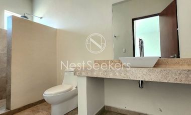 CASA NUEVA  EN EL CENTRO DE VALLE, CON AGRADABLE VISTA AL PUEBLO