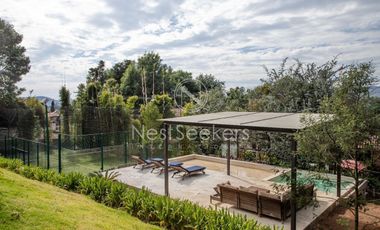 CASA NUEVA  EN EL CENTRO DE VALLE, CON AGRADABLE VISTA AL PUEBLO