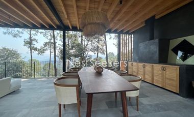 MARAVILLOSA RESIDENCIA EN VENTA EN AVANDARO
