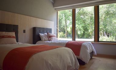 CASA NUEVA CON ACCESO A RÍO, EN ACATITLAN