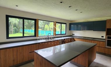CASA NUEVA EN VENTA EN ACATITLAN, VALLE DE BRAVO