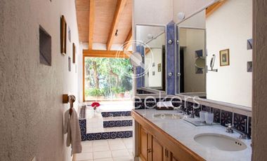 ¡Descubre tu próximo hogar en el encantador pueblo mágico de Valle de Bravo!