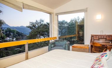 Disfruta de una espectacular vista al bosque y al lago, en tu casa.