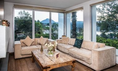 Disfruta de una espectacular vista al bosque y al lago, en tu casa.