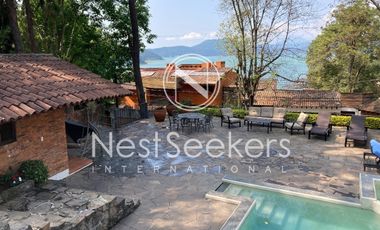 Casa en venta con Vista al lago en Avandaro