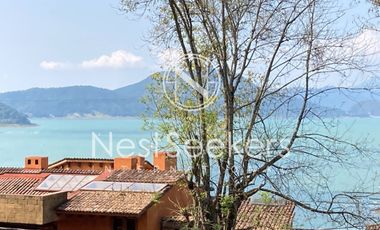 Casa en venta con Vista al lago en Avandaro