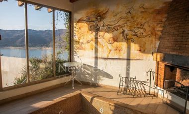 CASA EN VENTA CON VISTA AL LAGO
