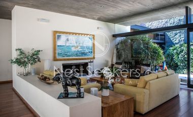 CASA CON VISTA AL LAGO EN AVÁNDARO