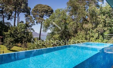 CASA CON VISTA AL LAGO EN AVÁNDARO
