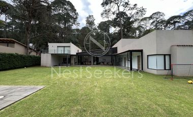 CASA DENTRO DE CLUB  DE GOLF, AVÁNDARO