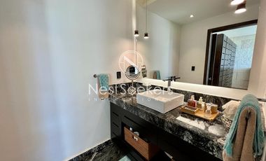 Casa en venta con vista al lago
