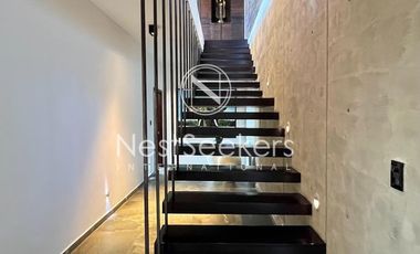 Casa en venta con vista al lago