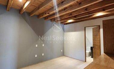 CASA NUEVA EN VENTA A UNOS MINUTOS DE AVANDARO