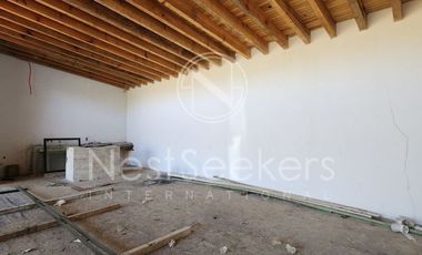 CASA NUEVA EN VENTA A UNOS MINUTOS DE AVANDARO