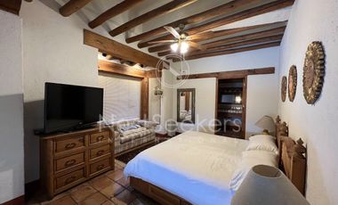 CASA CON VISTA AL LAGO EN COPORITO