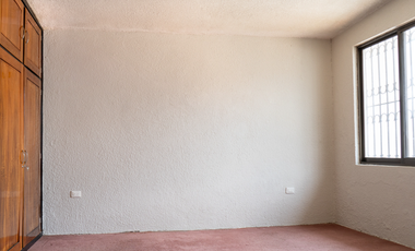 CASA EN VENTA CON CINCO HABITACIONES EN TEAPA