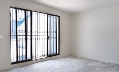CASA EN VENTA CON CINCO HABITACIONES EN TEAPA