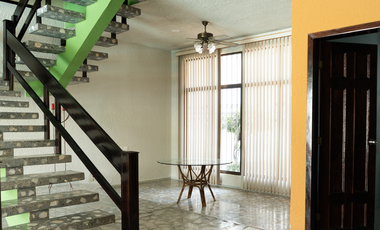 CASA EN VENTA CON CINCO HABITACIONES EN TEAPA