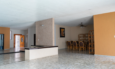CASA EN VENTA CON CINCO HABITACIONES EN TEAPA