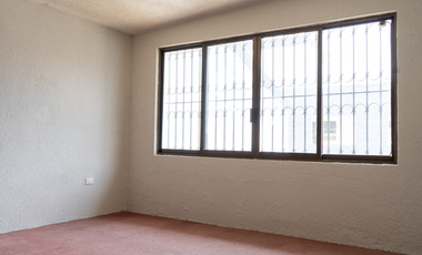 CASA EN VENTA CON CINCO HABITACIONES EN TEAPA