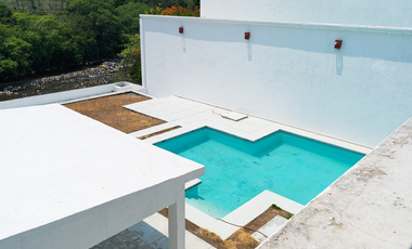 CASA EN VENTA CON CINCO HABITACIONES EN TEAPA