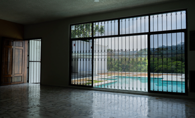CASA EN VENTA CON CINCO HABITACIONES EN TEAPA
