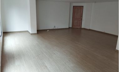 SE VENDE O ARRIENDA  OFICINA CALLE 94