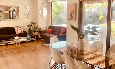 CASA 3 DORM + SERV + QUINCHO + PISCINA CHAMISERO