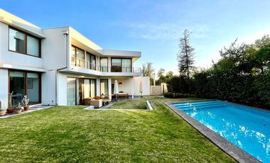 CASA MEDITERRÁNEA 4 DORM + ESCRITORIO + SERVICIO LOS BOSQUES