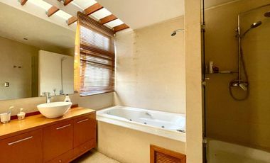 CASA MEDITERRÁNEA 4 DORM + ESCRITORIO + SERVICIO LOS BOSQUES