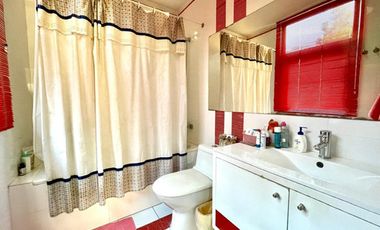 CASA MEDITERRÁNEA 4 DORM + ESCRITORIO + SERVICIO LOS BOSQUES