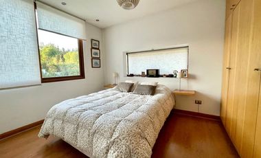 CASA MEDITERRÁNEA 4 DORM + ESCRITORIO + SERVICIO LOS BOSQUES