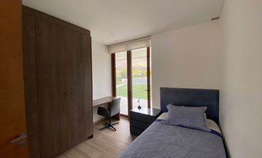 VENTA ESPECTACULAR CASA PIEDRA ROJA NO PERIMETRAL 5DORMITORI