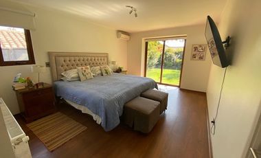 CASA 4 DORM 2 EN SUITE + PISCINA Y QUINCHO PIEDRA ROJA