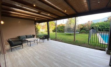 CASA 4 DORM 2 EN SUITE + PISCINA Y QUINCHO PIEDRA ROJA