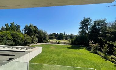 CLUB DE GOLF BRISAS DE CHICUREO A ORILLA DE CANCHA