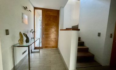 FABULOSA CASA REMODELADA PIEDRA ROJA CHICUREO