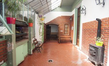 PH 5 dormitorios luminoso con Parrilla  - Sin Expensas - Parque Patricios