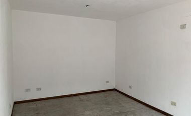 Local en venta en Tierra de Sueños 2