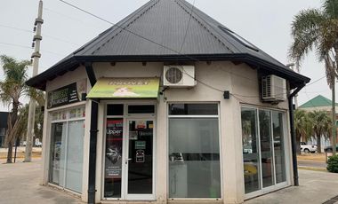 Local en venta en Tierra de Sueños 2