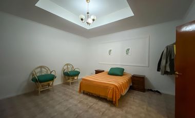Casa en  Arroyo Seco con local comercial