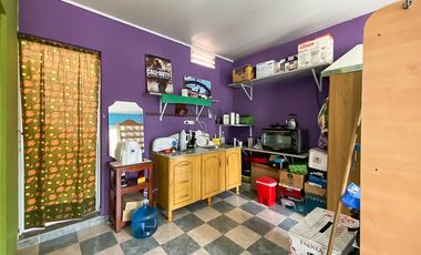 Casa en  Arroyo Seco con local comercial