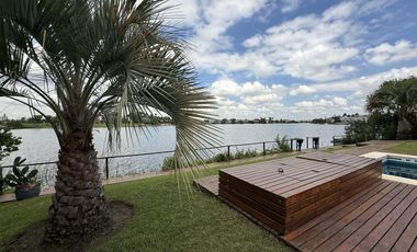 Casa Los Castores, Nordelta amoblada al lago