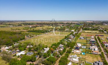 Terreno -  Futbol -  Tenis - Plaza - Gas natural
