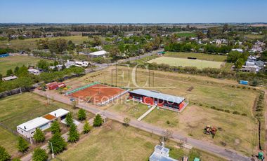 Terreno -  Futbol -  Tenis - Plaza - Gas natural