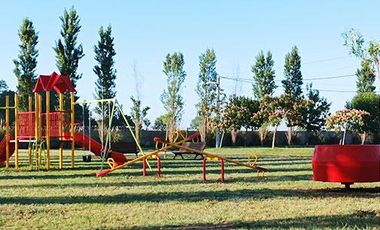 Terreno -  Futbol -  Tenis - Plaza - Gas natural