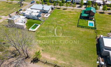 Terreno -  Futbol -  Tenis - Plaza - Gas natural